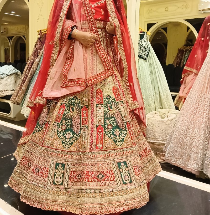 traditional jari fashion designer